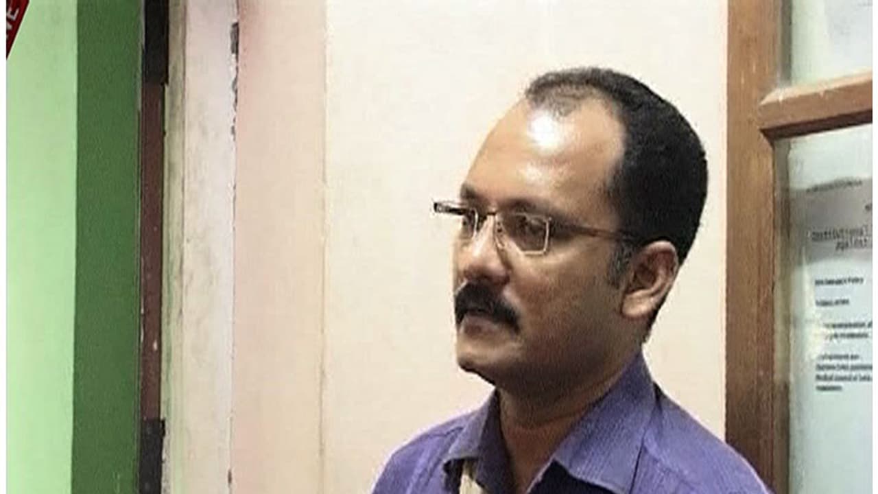 ഷൊർണ്ണൂർ കൊലപാതകം: ഡോ.ഉന്മേഷിനെതിരായ ആരോപണങ്ങൾ സർക്കാർ തള്ളി ഷൊർണ്ണൂർ കൊലപാതകം: ഡോ.ഉന്മേഷിനെതിരായ ആരോപണങ്ങൾ സർക്കാർ തള്ളി