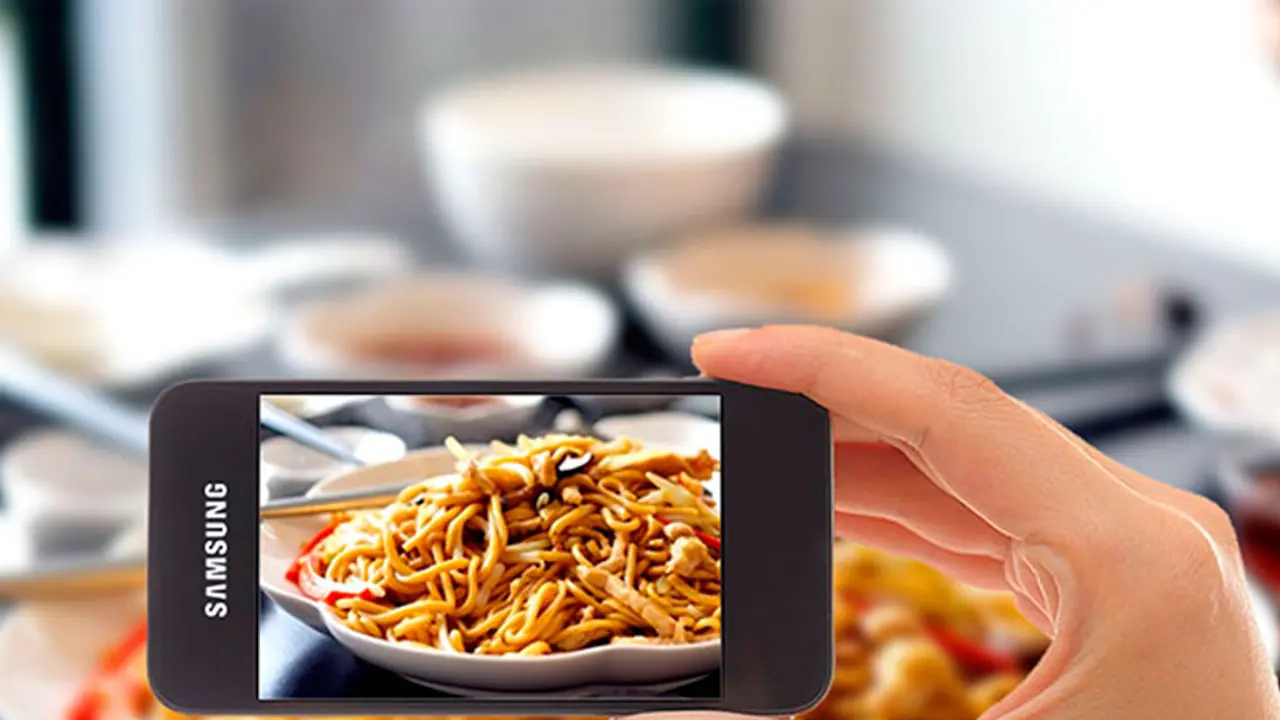 How about a bowl of Samsung noodles? How about a bowl of Samsung noodles?