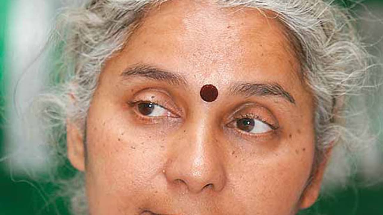 'പ്രളയം ഡാമുകള് വരുത്തിവെച്ച ദുരന്തം;യുഎഇയുടെ സഹായം നിരസിച്ചത് ദൗര്ഭാഗ്യകരം' 'പ്രളയം ഡാമുകള് വരുത്തിവെച്ച ദുരന്തം;യുഎഇയുടെ സഹായം നിരസിച്ചത് ദൗര്ഭാഗ്യകരം'