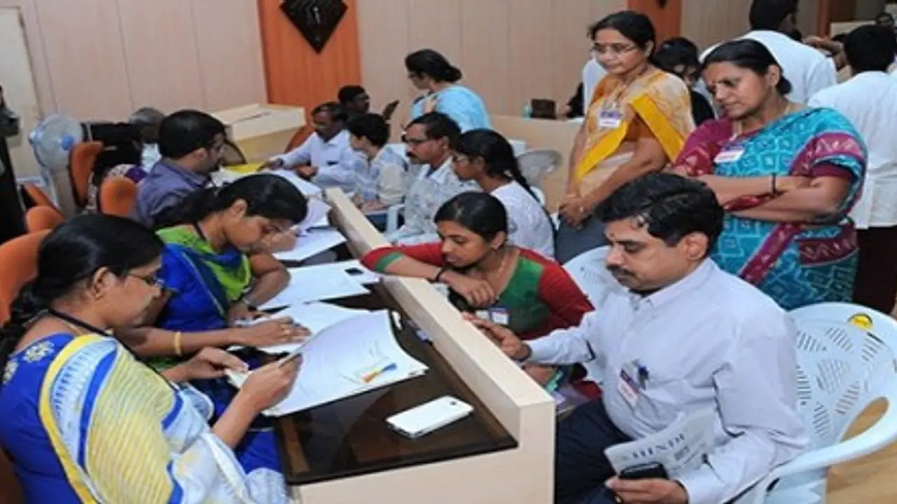 ஆக்ஸ்ட் 25 ல் பொறியியல் கலந்தாய்வு.. எப்போது வரை நடைபெறும்..? அமைச்சர் வெளியிட்ட அறிவிப்பு.. ஆக்ஸ்ட் 25 ல் பொறியியல் கலந்தாய்வு.. எப்போது வரை நடைபெறும்..? அமைச்சர் வெளியிட்ட அறிவிப்பு..