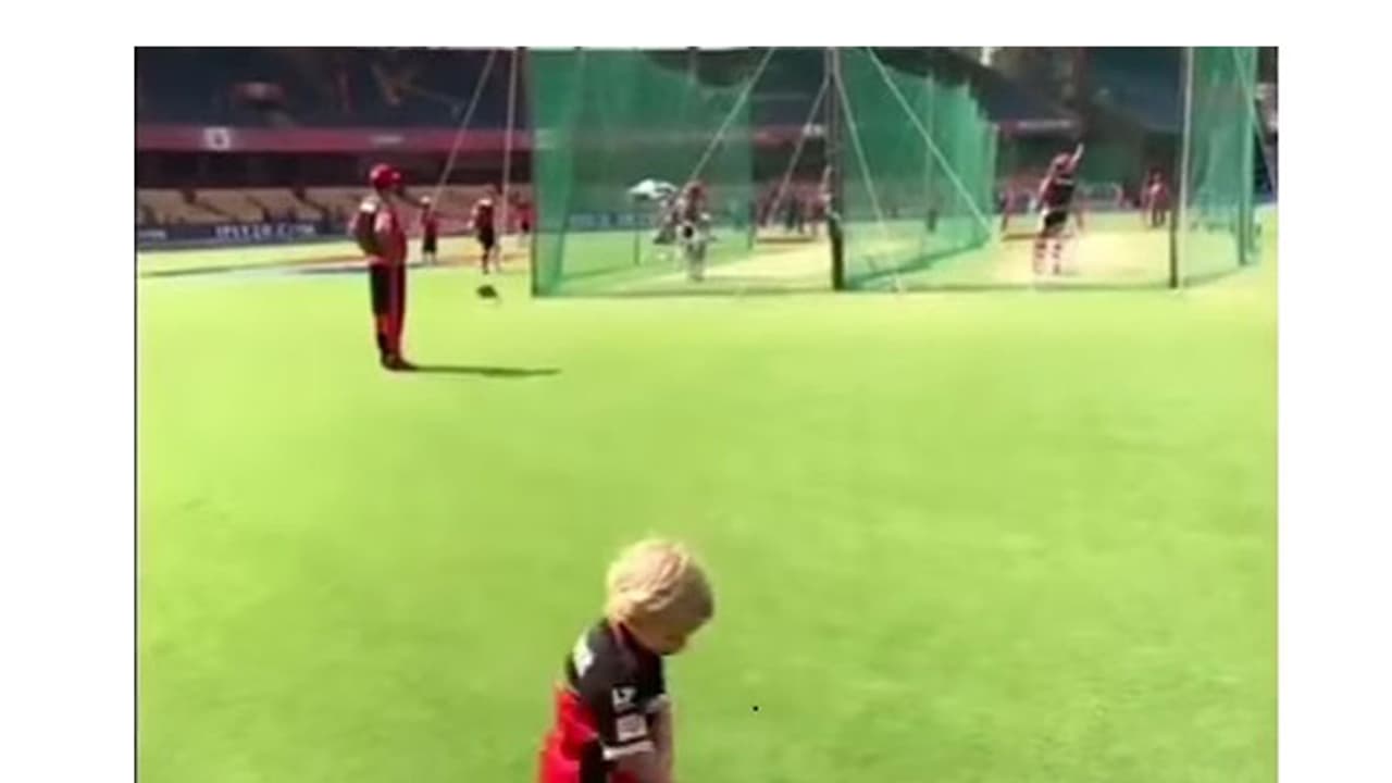 OMG! Watch AB De Villiers son Abraham playing cricket! OMG! Watch AB De Villiers son Abraham playing cricket!