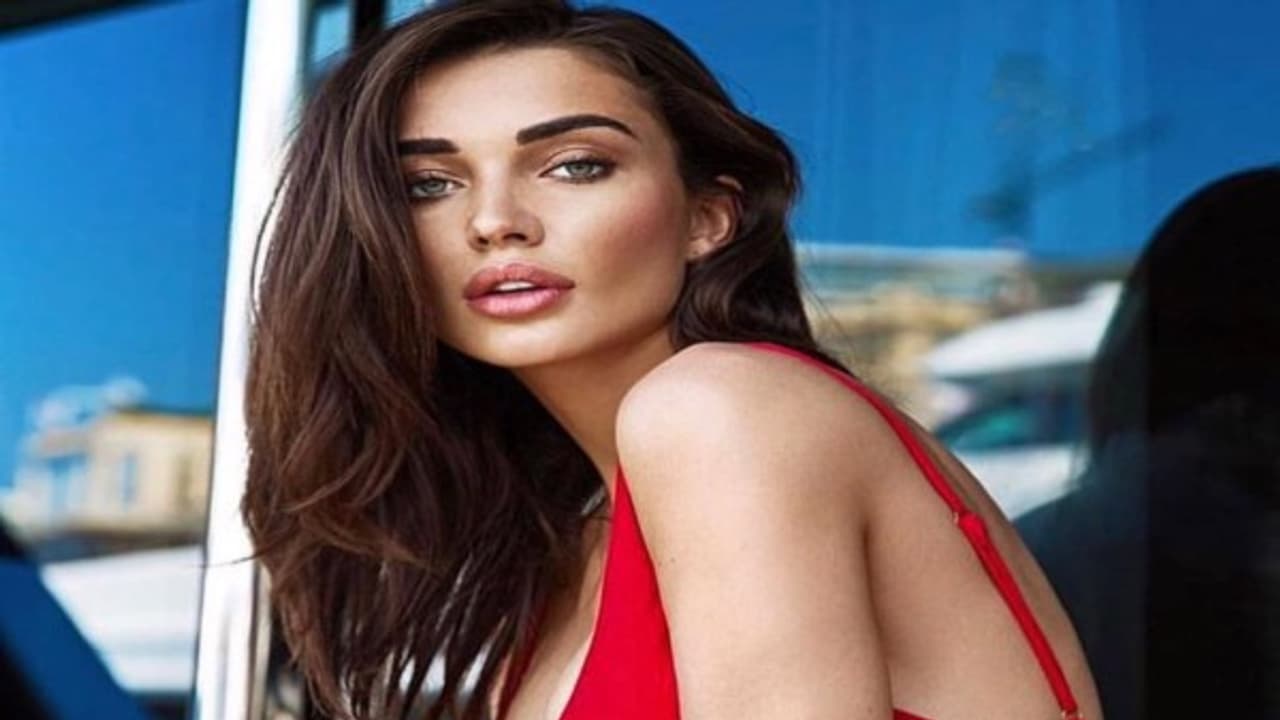 எமி ஜாக்சன் வெளியிட்ட அதிர்ச்சி போட்டோ..! இதற்கு தீர்வு தான் என்ன ? எமி ஜாக்சன் வெளியிட்ட அதிர்ச்சி போட்டோ..! இதற்கு தீர்வு தான் என்ன ?