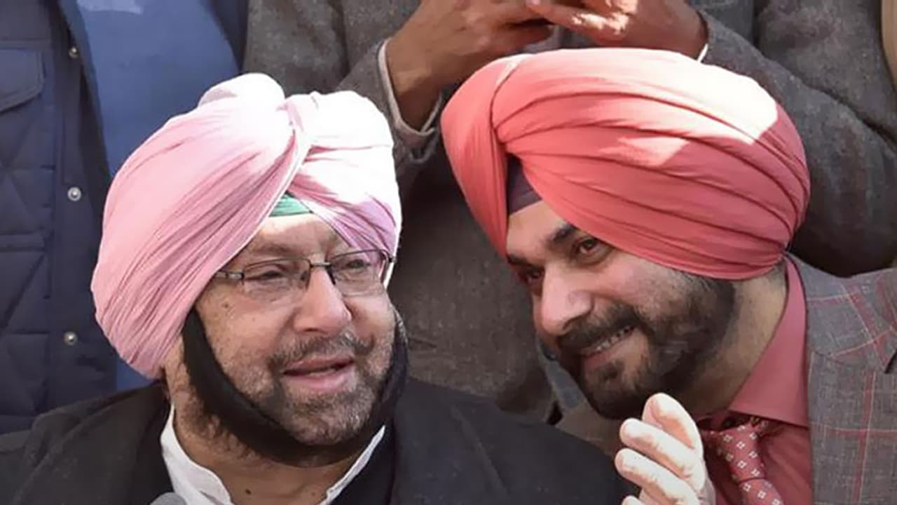 सिद्धू नहीं मान रहे मुख्यमंत्री कैप्टन अमरिन्दर सिंह की बात