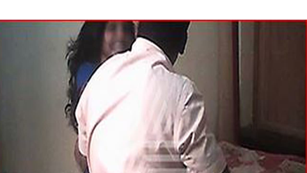 ಸ್ಯಾಂಡಲ್'ವುಡ್ ನಟಿ ಆತ್ಮಹತ್ಯೆಗೆ ಯತ್ನ ? ಸ್ಯಾಂಡಲ್'ವುಡ್ ನಟಿ ಆತ್ಮಹತ್ಯೆಗೆ ಯತ್ನ ?