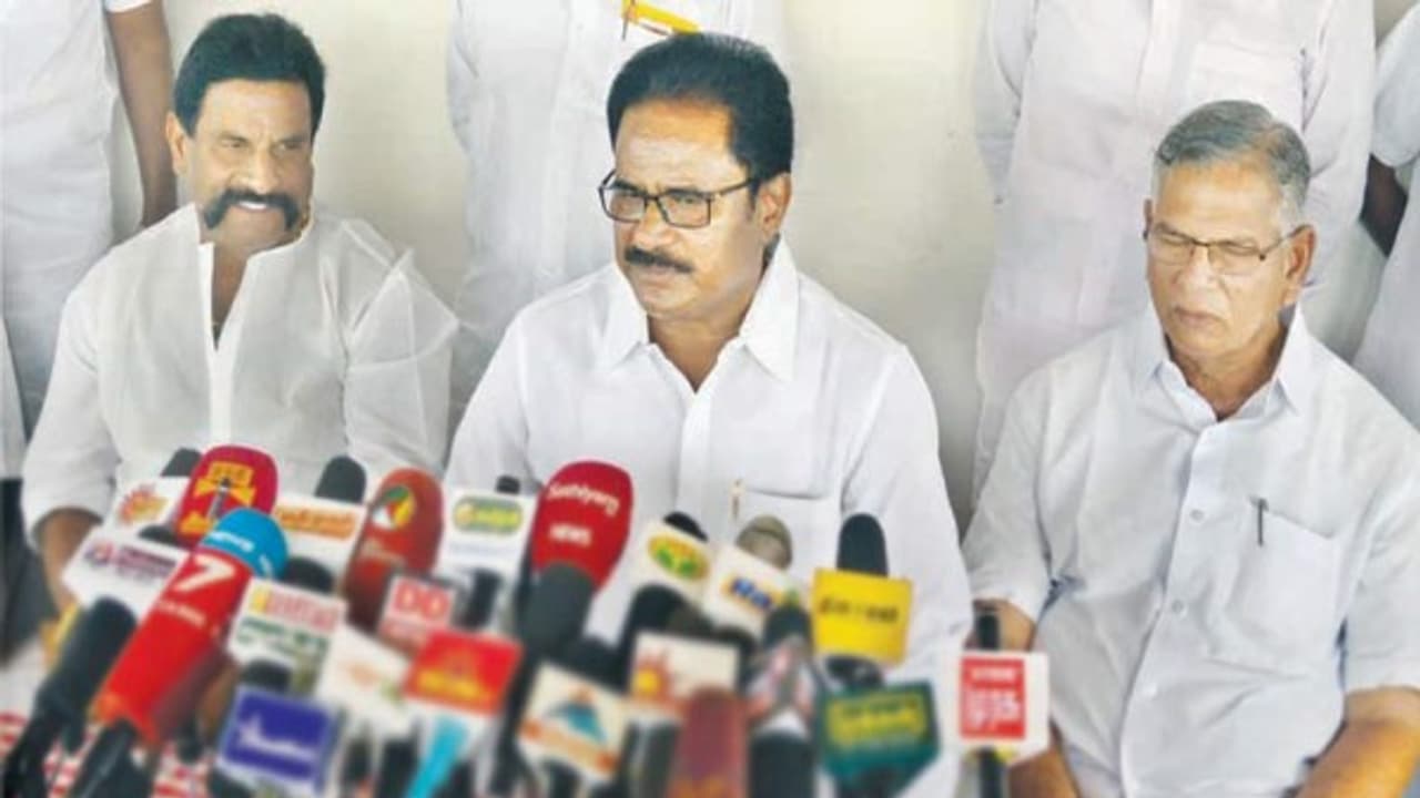 ஜெயலலிதா மரணம் தொடர்பாக பிரதமர் மோடியிடம் விசாரணை நடத்தணும் தலைவர் திருநாவுக்கரசர் வேண்டுகோள்... ஜெயலலிதா மரணம் தொடர்பாக பிரதமர் மோடியிடம் விசாரணை நடத்தணும் தலைவர் திருநாவுக்கரசர் வேண்டுகோள்...