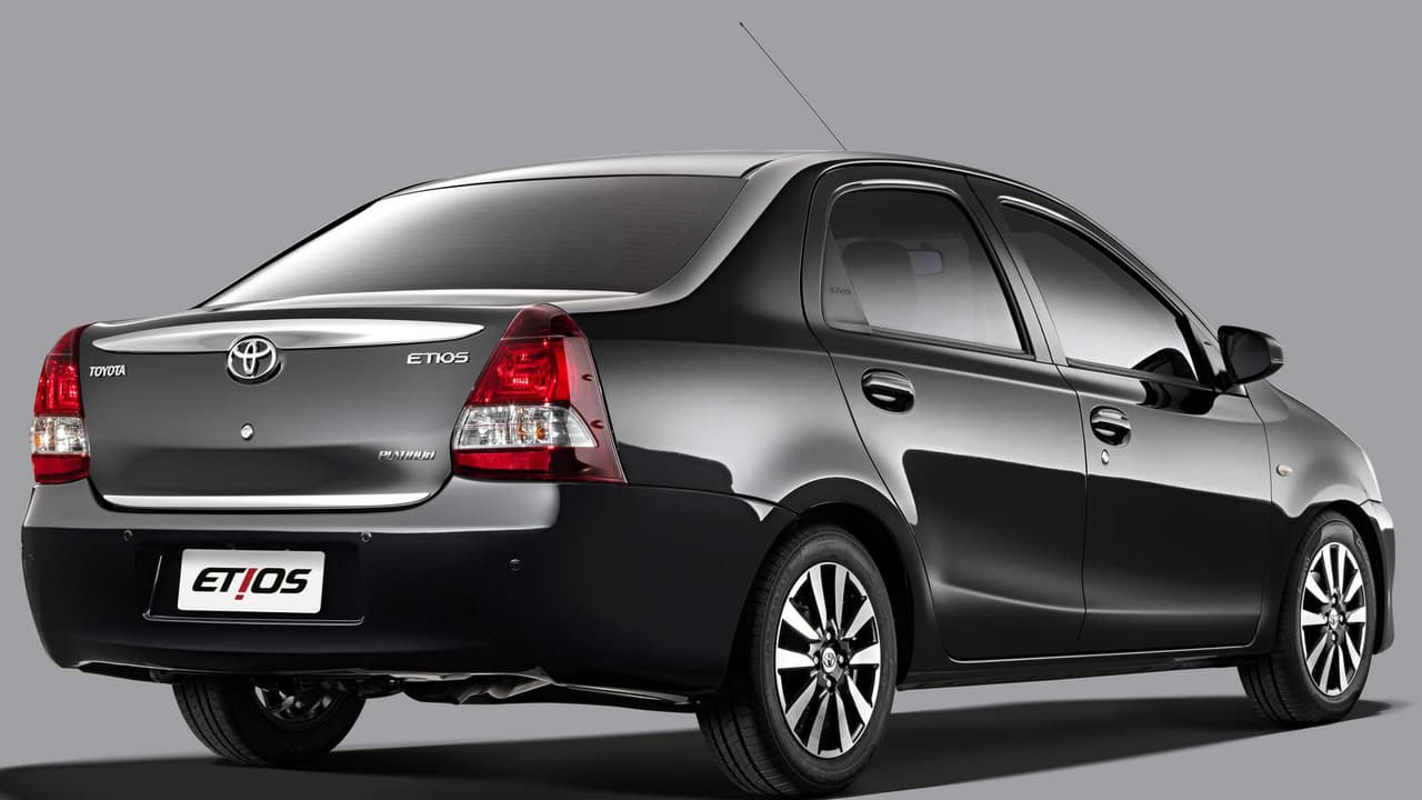 ಭಾರತದಲ್ಲಿ ಓಟ ನಿಲ್ಲಿಸಿದ ಟೊಯೋಟಾ ಇಟಿಯೋಸ್, 10 ವರ್ಷಗಳ ಪಯಣಕ್ಕೆ ಬಿತ್ತು ಬ್ರೇಕ್!