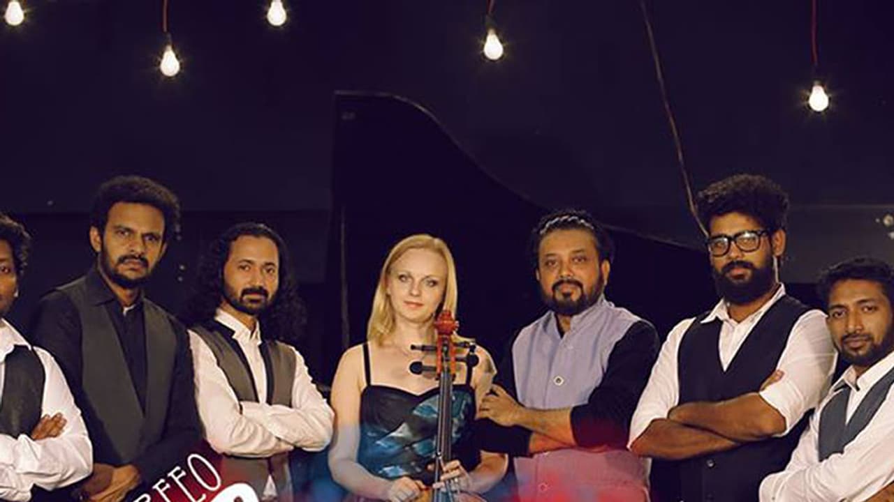 യൂ ടൂബില് തരംഗമായി പടകാളി ഗാനത്തിന്റെ വയലിന് പതിപ്പ് യൂ ടൂബില് തരംഗമായി പടകാളി ഗാനത്തിന്റെ വയലിന് പതിപ്പ്