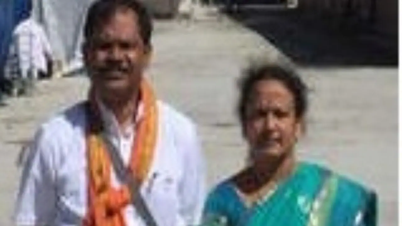 அர்ஜூன் சம்பத் மனைவி தற்கொலை முயற்சி! மருத்துவமனையில் அனுமதி அர்ஜூன் சம்பத் மனைவி தற்கொலை முயற்சி! மருத்துவமனையில் அனுமதி