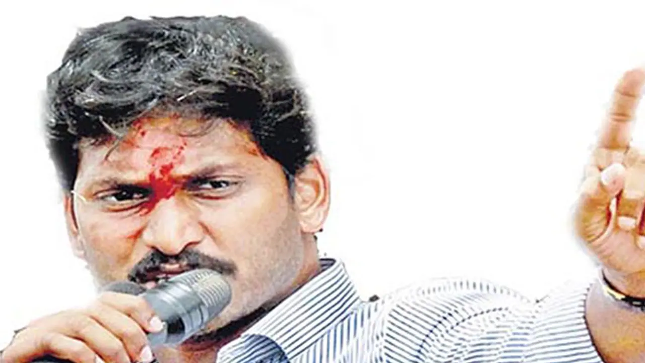 Lakshmi Parvathi speaks in support of Jagan’s Nandyal comments