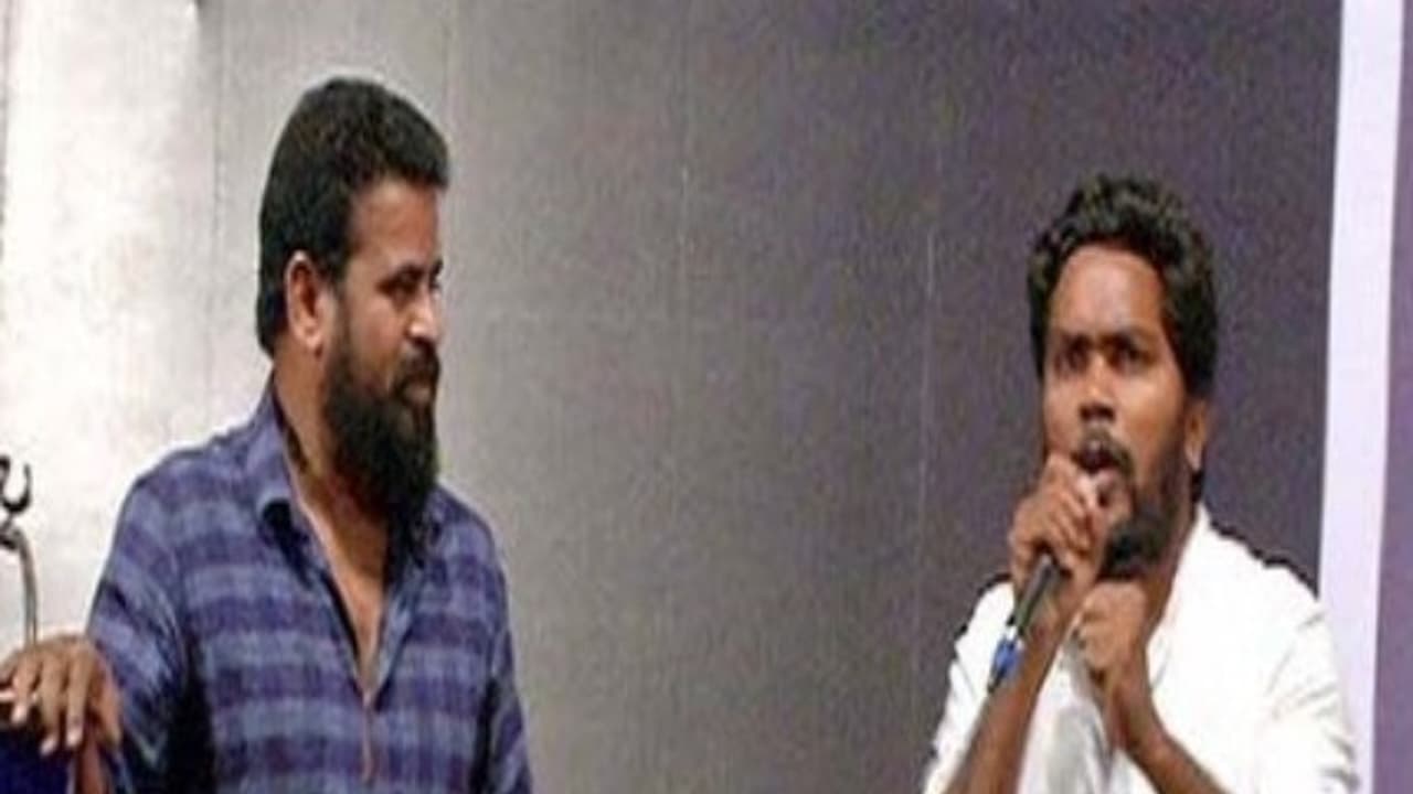 அனிதாவின் அஞ்சலி நிகழ்ச்சியில் வார்த்தைகளால் அடித்துக் கொண்ட அமீர் ரஞ்சித்! அனிதாவின் அஞ்சலி நிகழ்ச்சியில் வார்த்தைகளால் அடித்துக் கொண்ட அமீர் ரஞ்சித்!