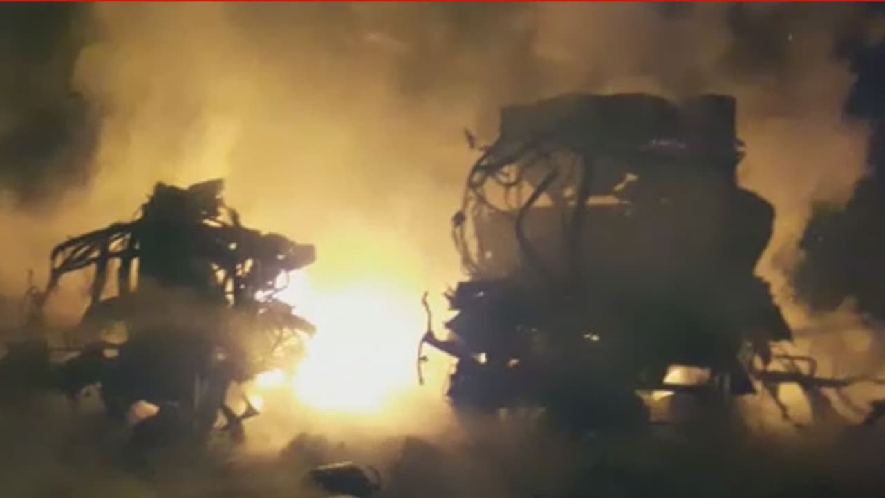 ಸಂಸದ ಮುನಿಯಪ್ಪ ಸಂಬಂಧಿಗೆ ಸೇರಿದ ಗೋದಾಮಿ'ನಲ್ಲಿ ಸ್ಫೋಟ: ಭಸ್ಮವಾದ 2 ಸಾವಿರ ಸಿಲಿಂಡರ್'ಗಳು ಸಂಸದ ಮುನಿಯಪ್ಪ ಸಂಬಂಧಿಗೆ ಸೇರಿದ ಗೋದಾಮಿ'ನಲ್ಲಿ ಸ್ಫೋಟ: ಭಸ್ಮವಾದ 2 ಸಾವಿರ ಸಿಲಿಂಡರ್'ಗಳು