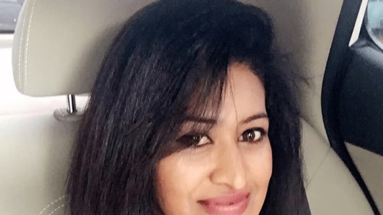 பிரபல நடிகை மரணம்...! குளிக்கும் போது நீரில் மூழ்கியதால் நிகழ்ந்த சோகம்...! பிரபல நடிகை மரணம்...! குளிக்கும் போது நீரில் மூழ்கியதால் நிகழ்ந்த சோகம்...!