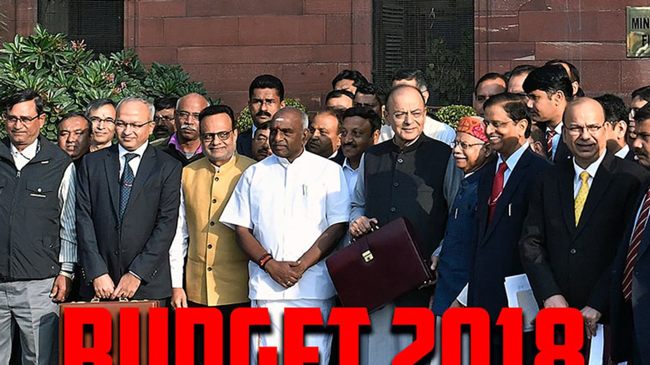 ಕೇಂದ್ರ ಬಜೆಟ್: ರಾಜ್ಯಕ್ಕೆ ನಿರಾಶೆ ಕೇಂದ್ರ ಬಜೆಟ್: ರಾಜ್ಯಕ್ಕೆ ನಿರಾಶೆ