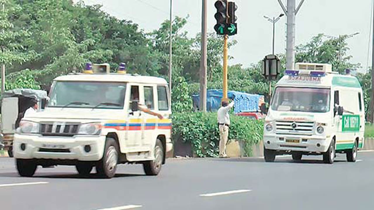 'Green corridor' created between Delhi, Noida to transport live heart 'Green corridor' created between Delhi, Noida to transport live heart