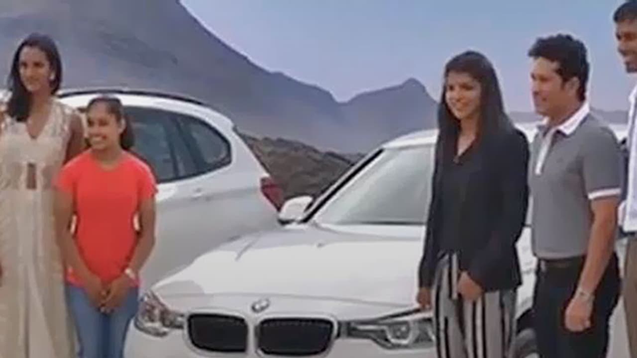 Poor roads force Dipa Karmarkar to return Sachin's BMW! Poor roads force Dipa Karmarkar to return Sachin's BMW!
