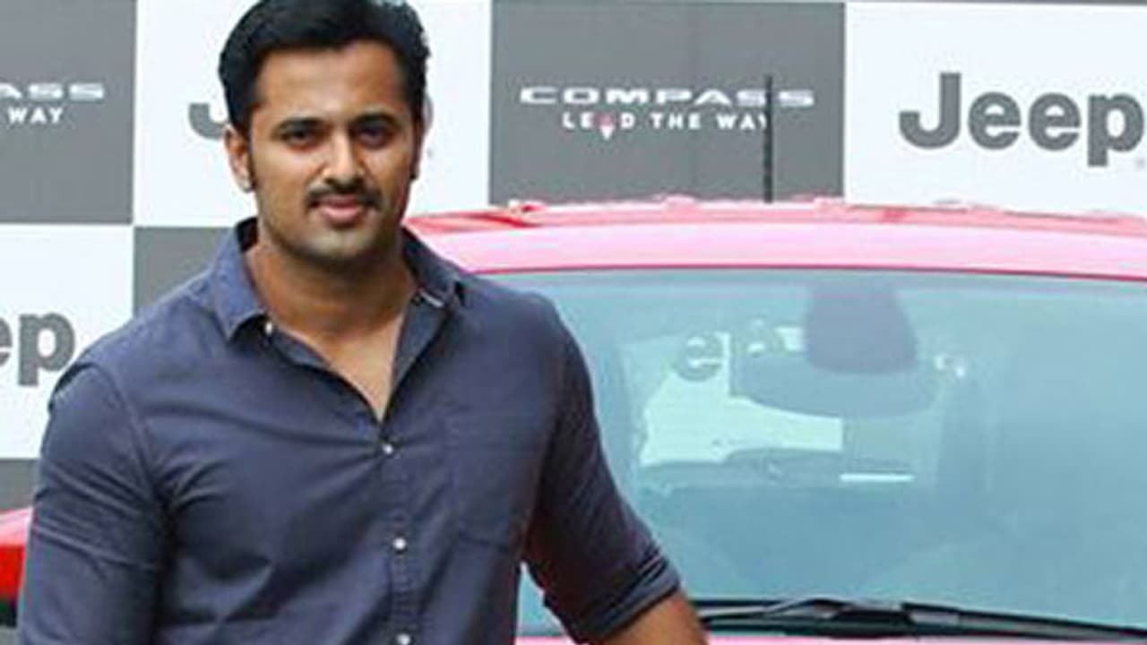 ജീപ്പ് കോംപസ് സ്വന്തമാക്കി ഉണ്ണി മുകുന്ദൻ ജീപ്പ് കോംപസ് സ്വന്തമാക്കി ഉണ്ണി മുകുന്ദൻ