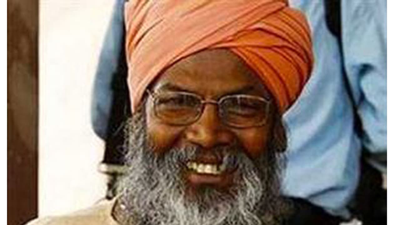 ವಿವಾದಾತ್ಮಕ ಹೇಳಿಕೆ: ಸಾಕ್ಷಿ ಮಹರಾಜ್’ಗೆ ಚುನಾವಣಾ ಆಯೋಗ ಛೀಮಾರಿ ವಿವಾದಾತ್ಮಕ ಹೇಳಿಕೆ: ಸಾಕ್ಷಿ ಮಹರಾಜ್’ಗೆ ಚುನಾವಣಾ ಆಯೋಗ ಛೀಮಾರಿ