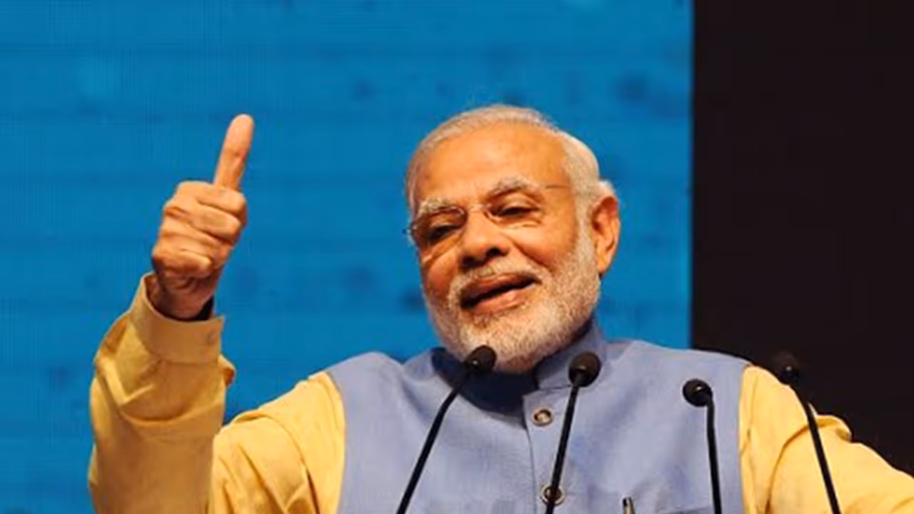 As all factions bow to PM Modi, is he the best bet for the AIADMK? As all factions bow to PM Modi, is he the best bet for the AIADMK?