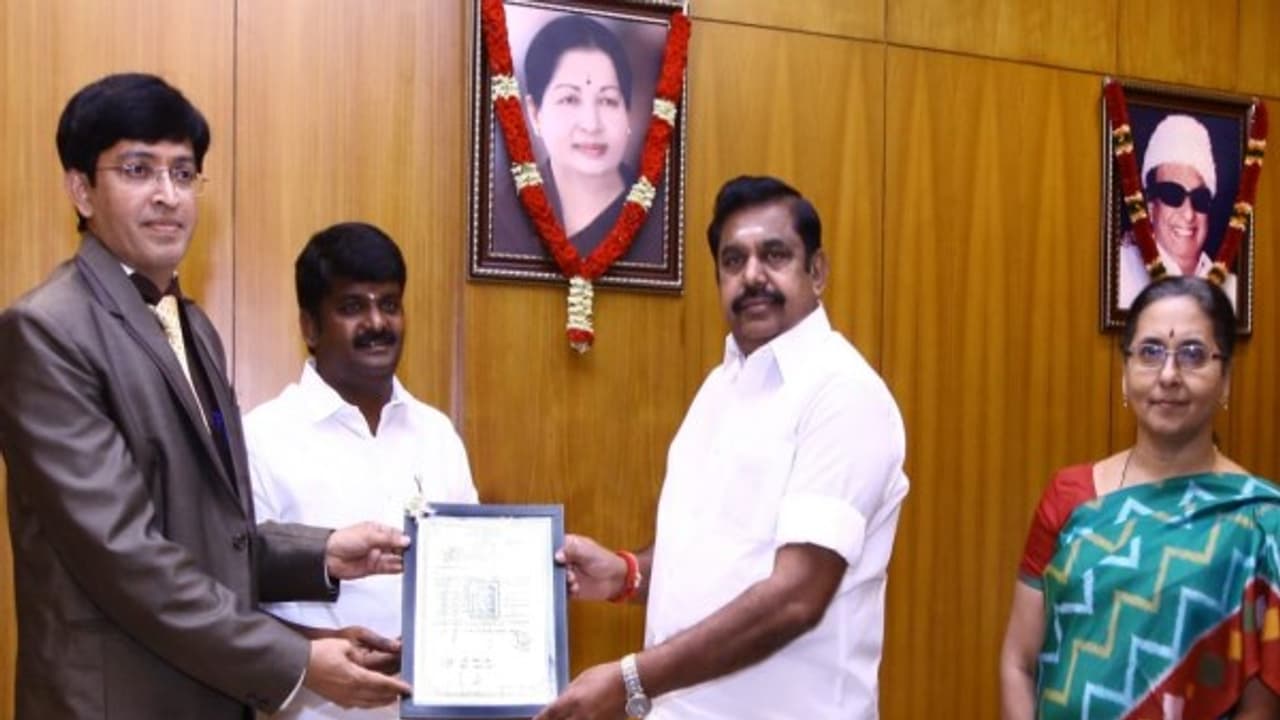 மதுரையில் எய்ம்ஸ் மருத்துவமனை: முதல்வர் அறிவிப்பு மதுரையில் எய்ம்ஸ் மருத்துவமனை: முதல்வர் அறிவிப்பு