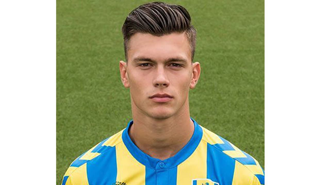 ആരാധകർ കാത്തിരുന്ന ബ്ലാസ്റ്റേഴ്സിന്റെ ക്രേസി ഗോള് ആരാധകർ കാത്തിരുന്ന ബ്ലാസ്റ്റേഴ്സിന്റെ ക്രേസി ഗോള്