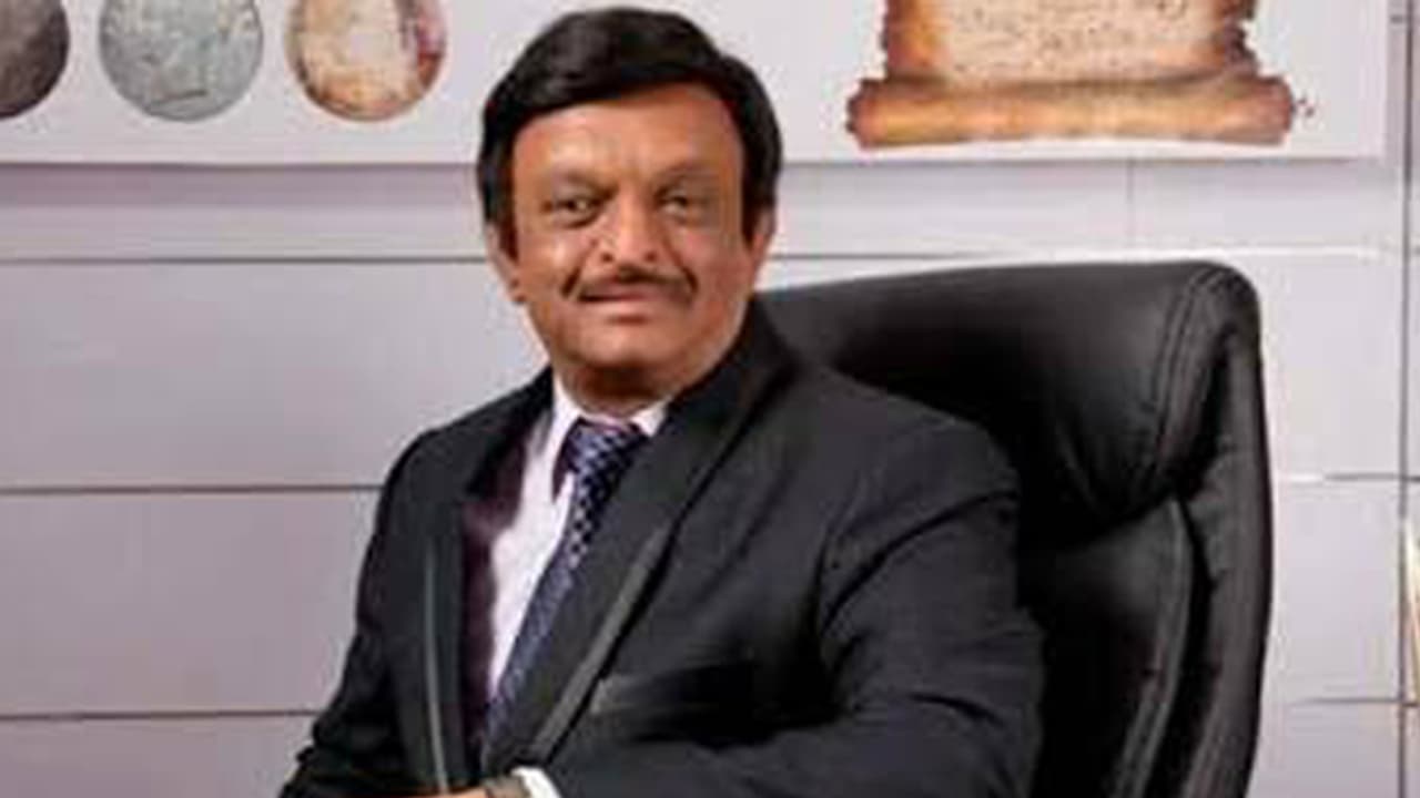 ಪತ್ನಿ – ಮಗಳನ್ನೇ ಕೊಲ್ಲಲು ಸುಪಾರಿ ನೀಡಿದ ಉದ್ಯಮಿ..! ಪತ್ನಿ – ಮಗಳನ್ನೇ ಕೊಲ್ಲಲು ಸುಪಾರಿ ನೀಡಿದ ಉದ್ಯಮಿ..!