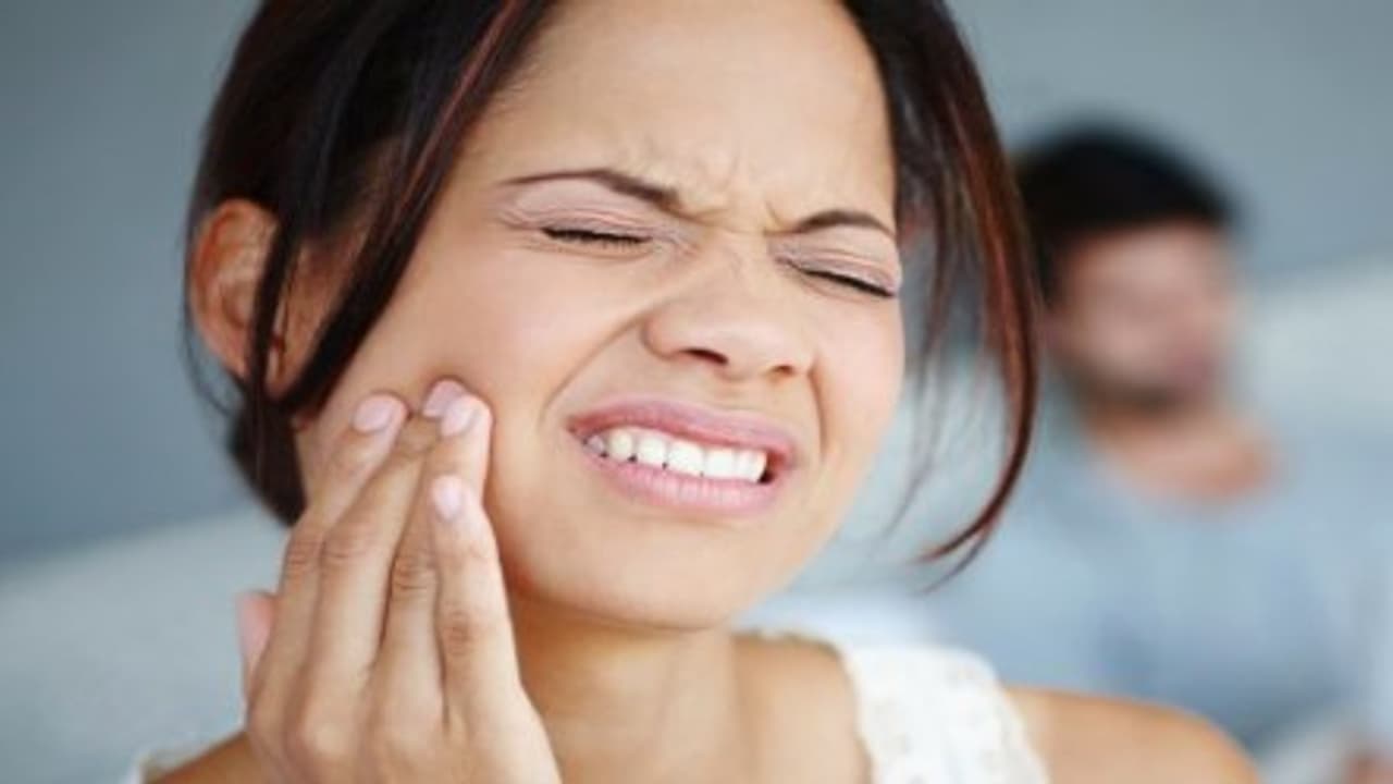 தீராத பல் வலியை கூட தீர்த்து வைக்கும் வெங்காயம்… தீராத பல் வலியை கூட தீர்த்து வைக்கும் வெங்காயம்…