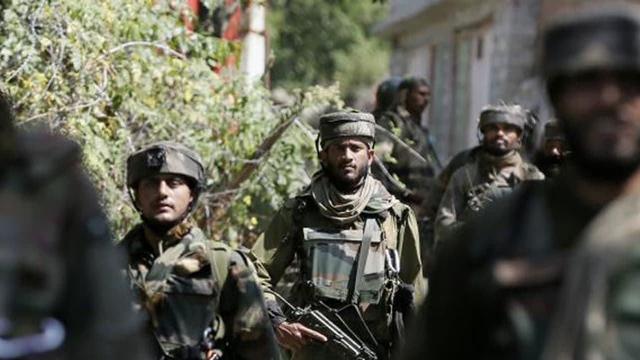 Kashmir: Terror trap busted, woman OGW arrested with 20 live grenades