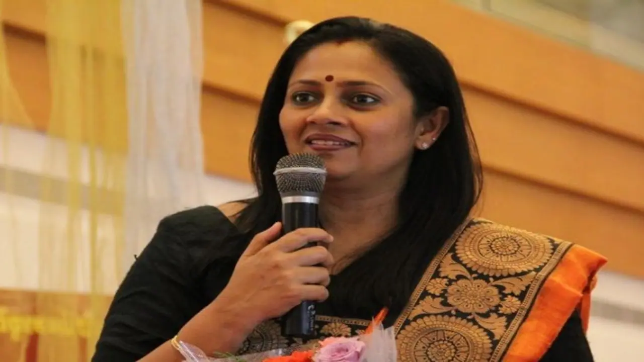 சீமானும், விஜயலட்சுமியும் என்னிடம் பிரச்சினைகளை கூறினால் . . . லட்சுமி ராமகிருஷ்ணன் வெளிப்படை