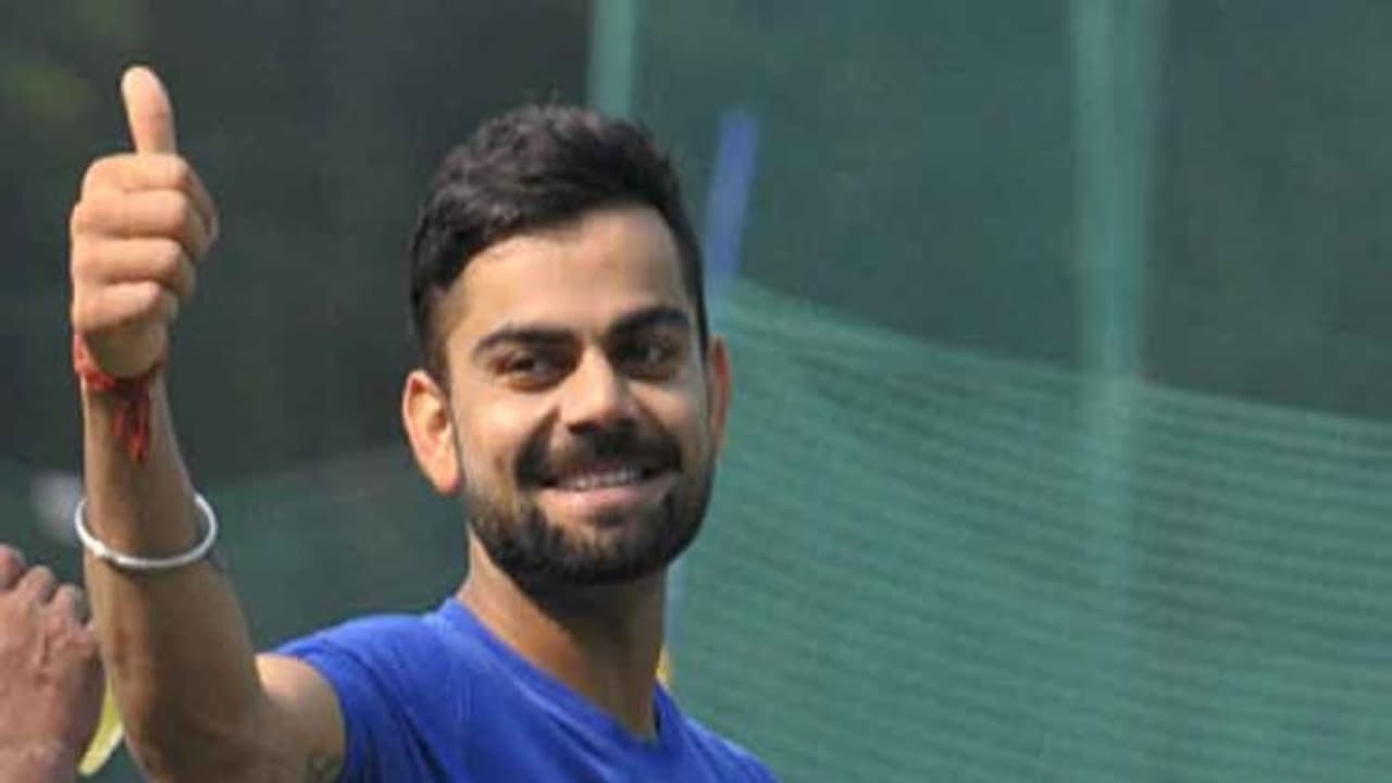 நன்றாக விளையாடி எங்களை பெருமைப்படுத்துங்கள் இளைஞர்களே – இந்திய கால்பந்து அணிக்கு கோலி வாழ்த்துகள்… நன்றாக விளையாடி எங்களை பெருமைப்படுத்துங்கள் இளைஞர்களே – இந்திய கால்பந்து அணிக்கு கோலி வாழ்த்துகள்…