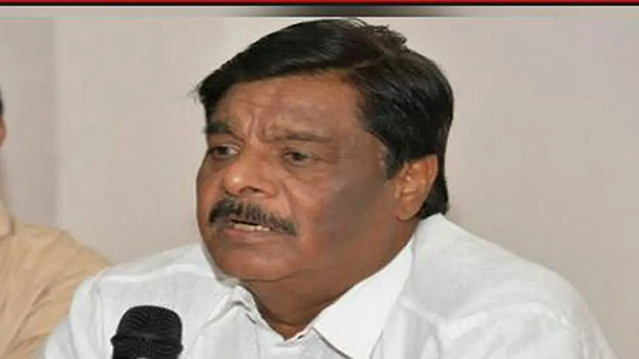 Mandya: ಕುಮಾರಸ್ವಾಮಿ ಹೇಳಿಕೆ ಓಟಿನ ರಾಜಕಾರಣ: ಎಚ್.ಸಿ.ಮಹದೇವಪ್ಪ Mandya: ಕುಮಾರಸ್ವಾಮಿ ಹೇಳಿಕೆ ಓಟಿನ ರಾಜಕಾರಣ: ಎಚ್.ಸಿ.ಮಹದೇವಪ್ಪ