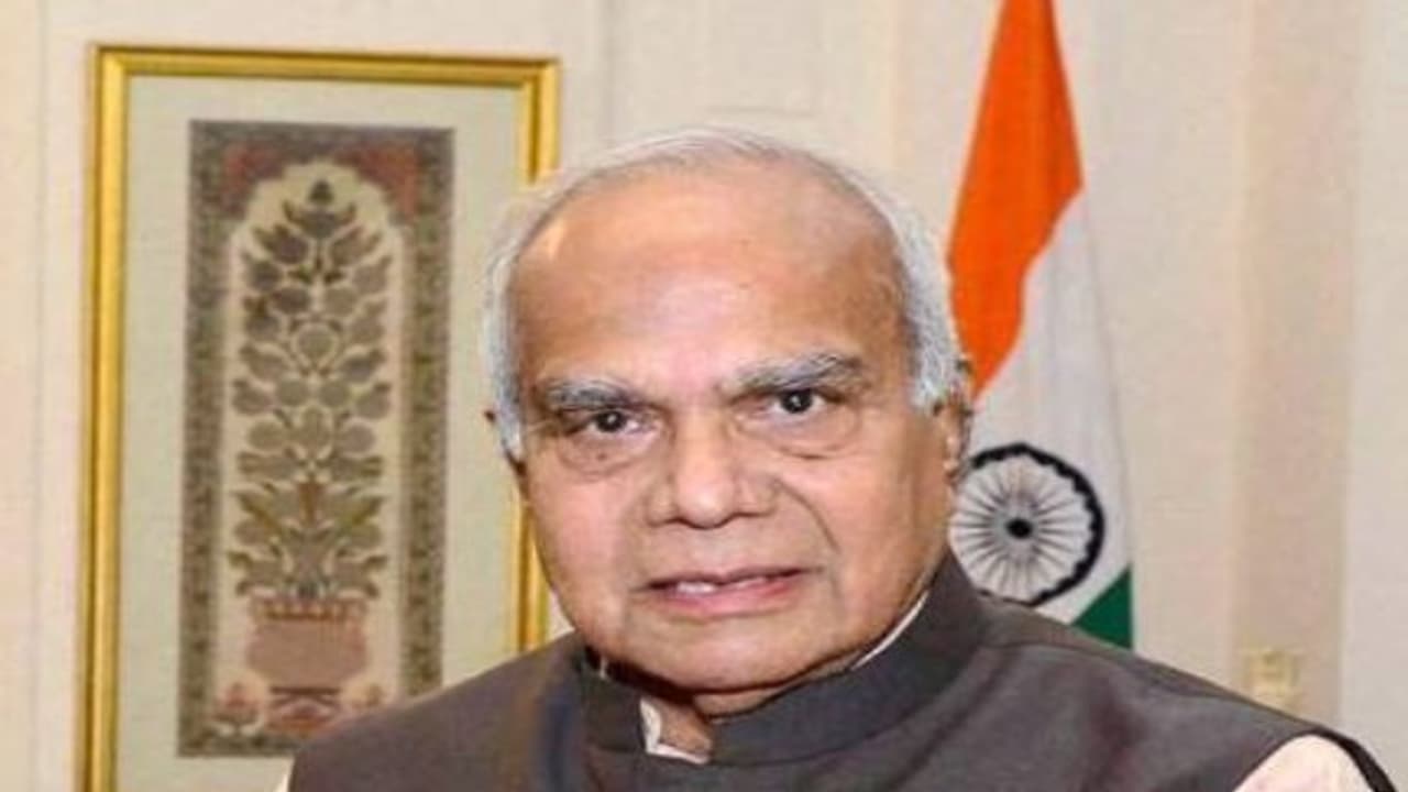 அதிரடியில் ஆளுநர்... அமுக்கமாய் ஆளுங்கட்சி... மகிழ்ச்சியில் பாராட்டும் மக்கள்..! அதிரடியில் ஆளுநர்... அமுக்கமாய் ஆளுங்கட்சி... மகிழ்ச்சியில் பாராட்டும் மக்கள்..!