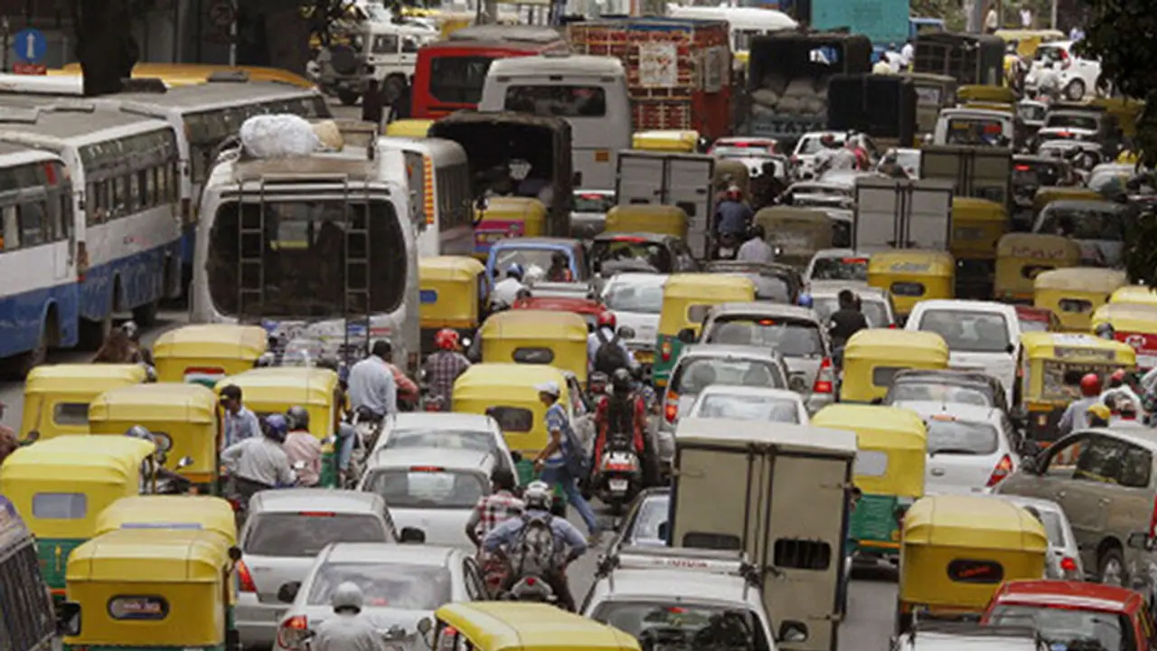 ವಿಶ್ವದಲ್ಲೇ ಅತಿ ಹೆಚ್ಚು ಟ್ರಾಫಿಕ್ ಇರೋ ನಗರಗಳ ಲಿಸ್ಟ್ ಬಿಡುಗಡೆ; ಬೆಂಗಳೂರಿಗೆ ಎಷ್ಟನೇ ಸ್ಥಾನ? ವಿಶ್ವದಲ್ಲೇ ಅತಿ ಹೆಚ್ಚು ಟ್ರಾಫಿಕ್ ಇರೋ ನಗರಗಳ ಲಿಸ್ಟ್ ಬಿಡುಗಡೆ; ಬೆಂಗಳೂರಿಗೆ ಎಷ್ಟನೇ ಸ್ಥಾನ?