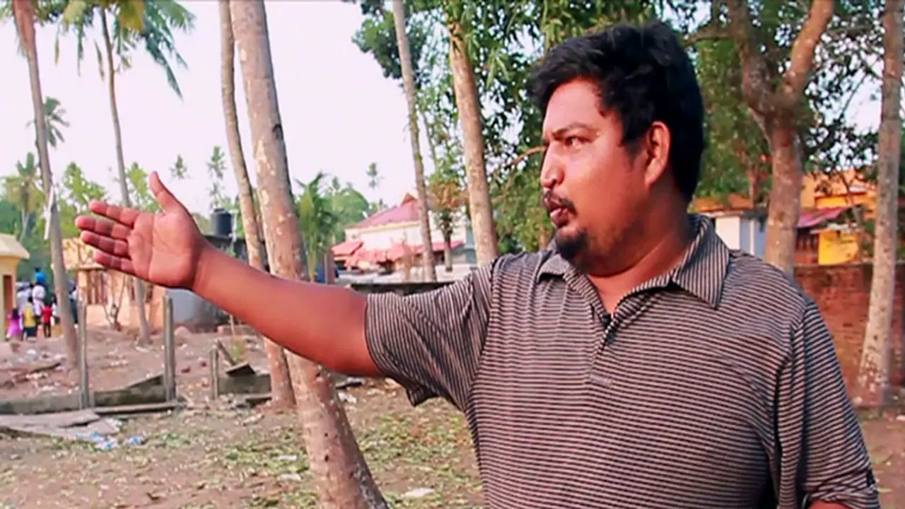 'രക്ഷപ്പെട്ടത് തലനാരിഴയ്ക്ക്', വെടിക്കെട്ടപകടം നേരില് കണ്ട ലല്ലു സംസാരിക്കുന്നു 'രക്ഷപ്പെട്ടത് തലനാരിഴയ്ക്ക്', വെടിക്കെട്ടപകടം നേരില് കണ്ട ലല്ലു സംസാരിക്കുന്നു