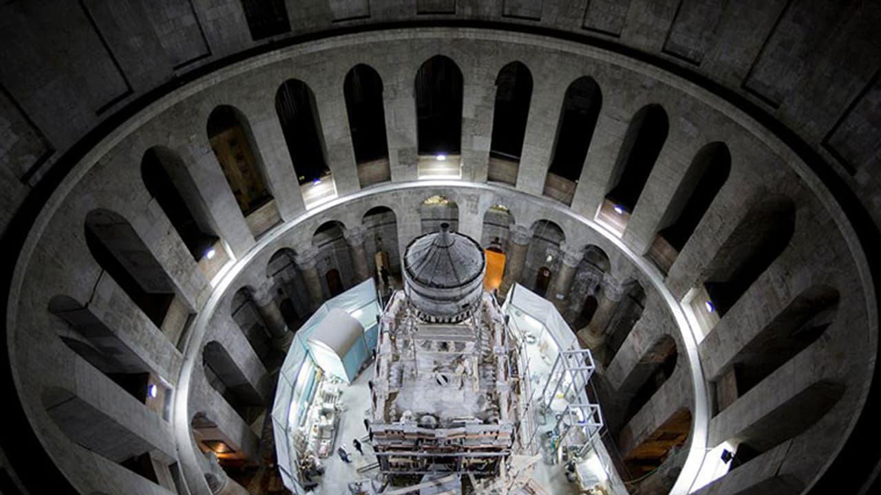 നൂറ്റാണ്ടുകള്ക്കു ശേഷം യേശുവിന്റെ കല്ലറ തുറന്നു; ശാസ്ത്രീയ ഫലങ്ങള്ക്ക് കാതോര്ത്ത് ലോകം നൂറ്റാണ്ടുകള്ക്കു ശേഷം യേശുവിന്റെ കല്ലറ തുറന്നു; ശാസ്ത്രീയ ഫലങ്ങള്ക്ക് കാതോര്ത്ത് ലോകം