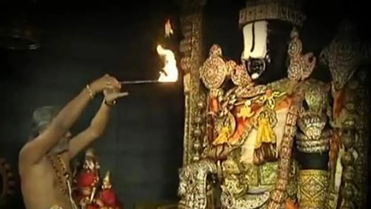 తిరుమల వెంకన్న పున:దర్శనం... ట్రయల్ రన్ ప్రారంభించిన టిటిడి తిరుమల వెంకన్న పున:దర్శనం... ట్రయల్ రన్ ప్రారంభించిన టిటిడి