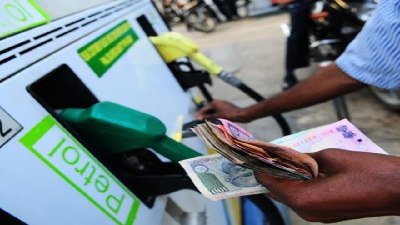 പെട്രോള്‍ പമ്പുകളിലെ തട്ടിപ്പുകളില്‍ നിന്നും രക്ഷപ്പെടാന്‍ 8 എളുപ്പവഴികള്‍