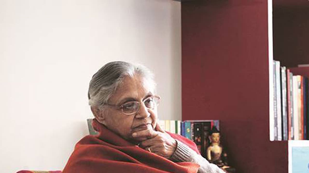 Sheila Dikshit's U turn: Praises PM Modi, then says comment 'twisted'