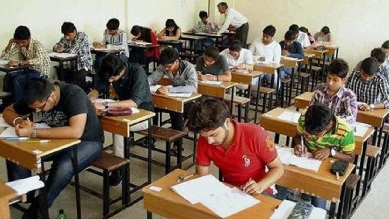 வெளியானது நீட் தேர்வு முடிவுகள்!! – தரவரிசை பட்டியல் எப்போது…? வெளியானது நீட் தேர்வு முடிவுகள்!! – தரவரிசை பட்டியல் எப்போது…?