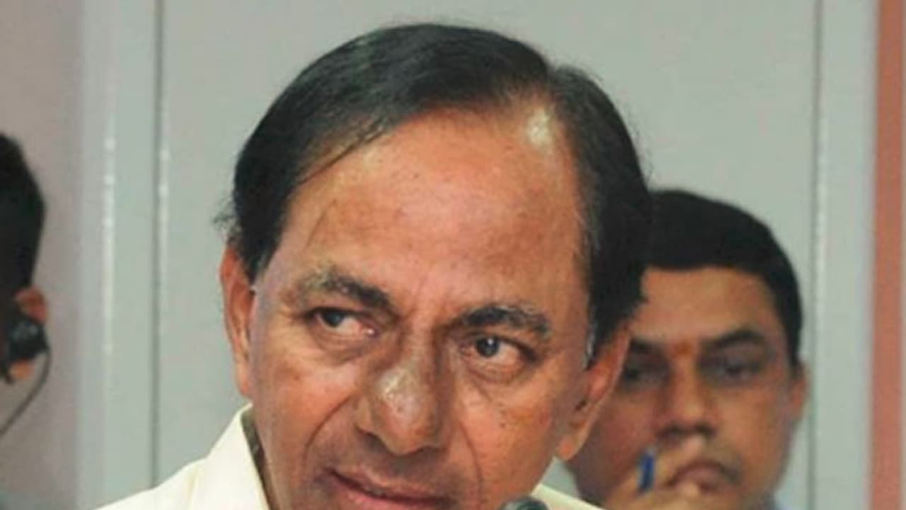 త్వరలో ఆ మంత్రులు పై వేటు ! త్వరలో ఆ మంత్రులు పై వేటు !