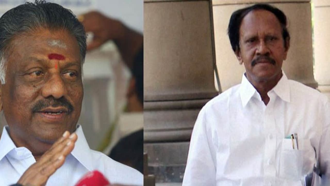 “எங்களுடன் ஓபிஎஸ் இணைந்தால் அவருக்கு பதவியா...?” தம்பிதுரை பரபரப்பு பேச்சு “எங்களுடன் ஓபிஎஸ் இணைந்தால் அவருக்கு பதவியா...?” தம்பிதுரை பரபரப்பு பேச்சு