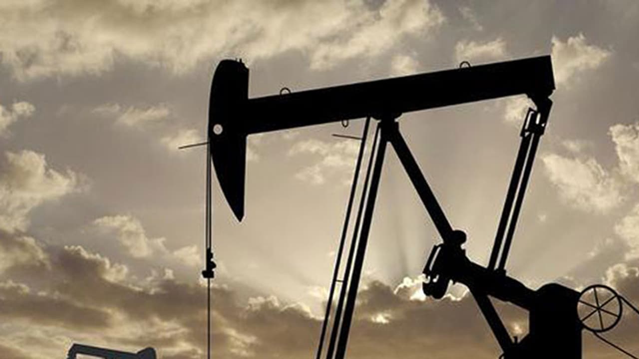 ಶುಭಸುದ್ದಿ: ಇರಾನ್ನಲ್ಲಿ 550 ಬಿಲಿಯನ್ ಬ್ಯಾರೆಲ್ ಕಚ್ಚಾತೈಲ ನಿಕ್ಷೇಪ ಪತ್ತೆ! ಶುಭಸುದ್ದಿ: ಇರಾನ್ನಲ್ಲಿ 550 ಬಿಲಿಯನ್ ಬ್ಯಾರೆಲ್ ಕಚ್ಚಾತೈಲ ನಿಕ್ಷೇಪ ಪತ್ತೆ!