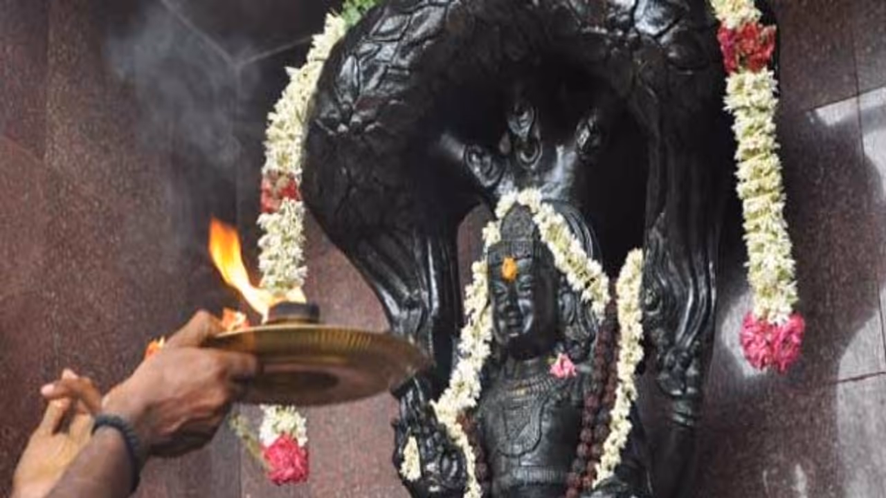 திருமண தடை நீங்கி குழந்தை பாக்கியம் பெற...! வியாழன்று இதை மறவாமல் செய்யுங்க..! திருமண தடை நீங்கி குழந்தை பாக்கியம் பெற...! வியாழன்று இதை மறவாமல் செய்யுங்க..!