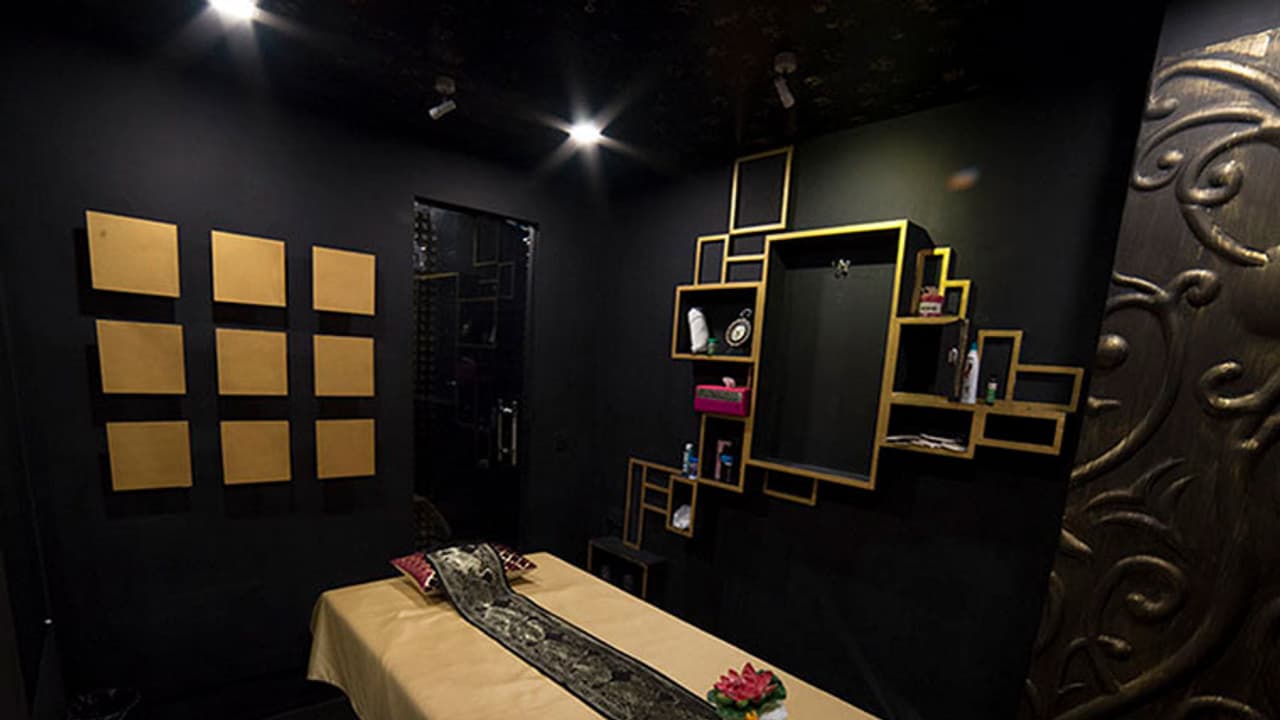 Luxury spa in Bengaluru’s popular mall caught offering sexual services Luxury spa in Bengaluru’s popular mall caught offering sexual services