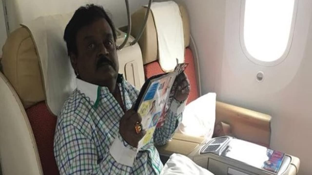 ஏ புள்ள! மாமன் வந்துட்டேம்ல, ஆங்!: கலர்ஃபுல் கேப்டன் இஸ் பேக்... ஏ புள்ள! மாமன் வந்துட்டேம்ல, ஆங்!: கலர்ஃபுல் கேப்டன் இஸ் பேக்...