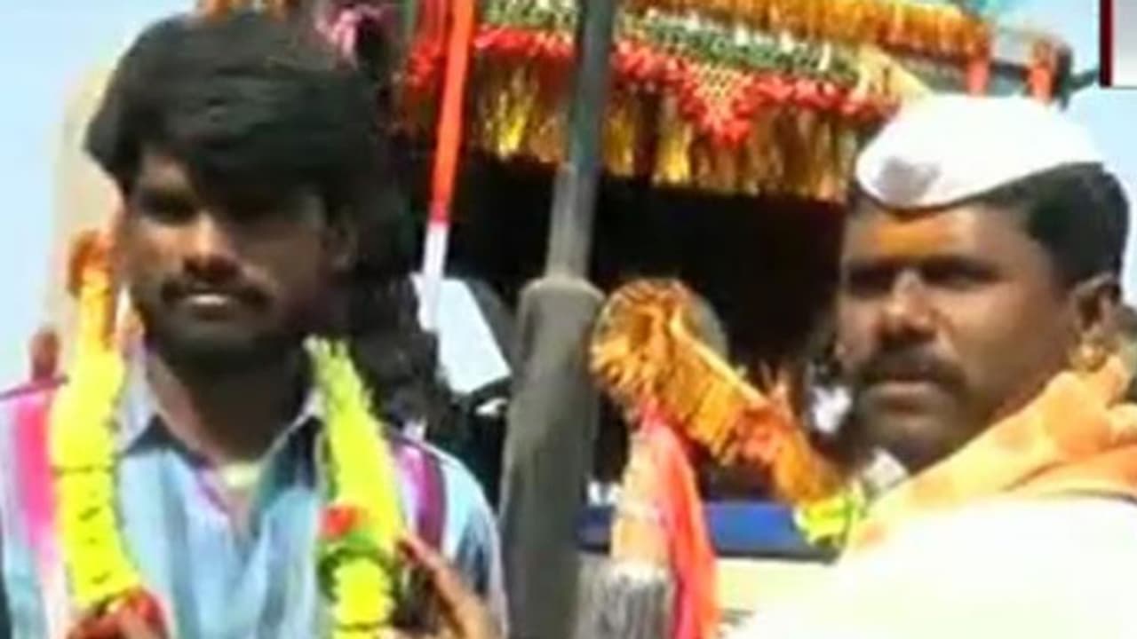 The farmer ploughed day in and day out for 168 hours The farmer ploughed day in and day out for 168 hours