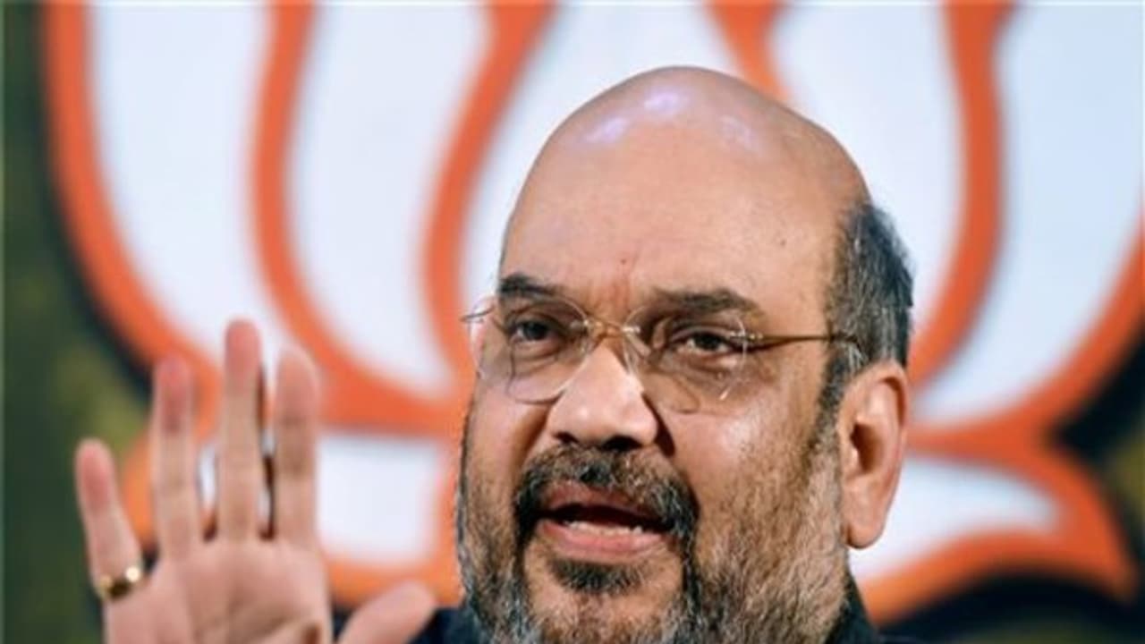 பதவியில் இருந்து விலகும் பேச்சுக்கே இடம் இல்லை அமித்ஷா திட்டவட்டம்...!!! பதவியில் இருந்து விலகும் பேச்சுக்கே இடம் இல்லை அமித்ஷா திட்டவட்டம்...!!!