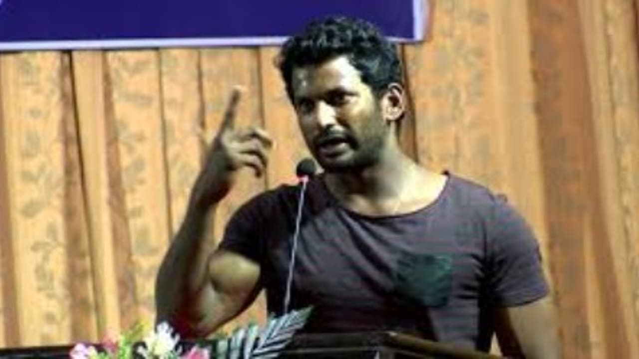 காவிரியில் இருந்து தண்ணீர் கேட்பது தமிழர்களின் உரிமை…பெங்களூரு கன்னட பட விழாவில் நடிகர் விஷால் தில் பேச்சு… காவிரியில் இருந்து தண்ணீர் கேட்பது தமிழர்களின் உரிமை…பெங்களூரு கன்னட பட விழாவில் நடிகர் விஷால் தில் பேச்சு…