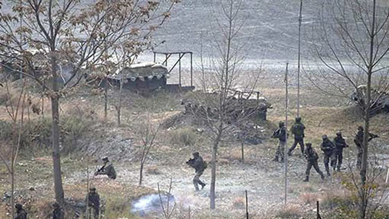 Uri attack: Home Secretary briefs Rajnath on Kashmir situation Uri attack: Home Secretary briefs Rajnath on Kashmir situation