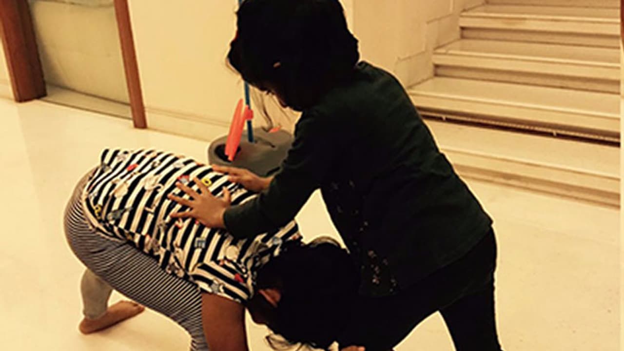 ఇంట్లోనే మెగా మనవరాళ్ల దంగల్ ఫైట్ ఇంట్లోనే మెగా మనవరాళ్ల దంగల్ ఫైట్