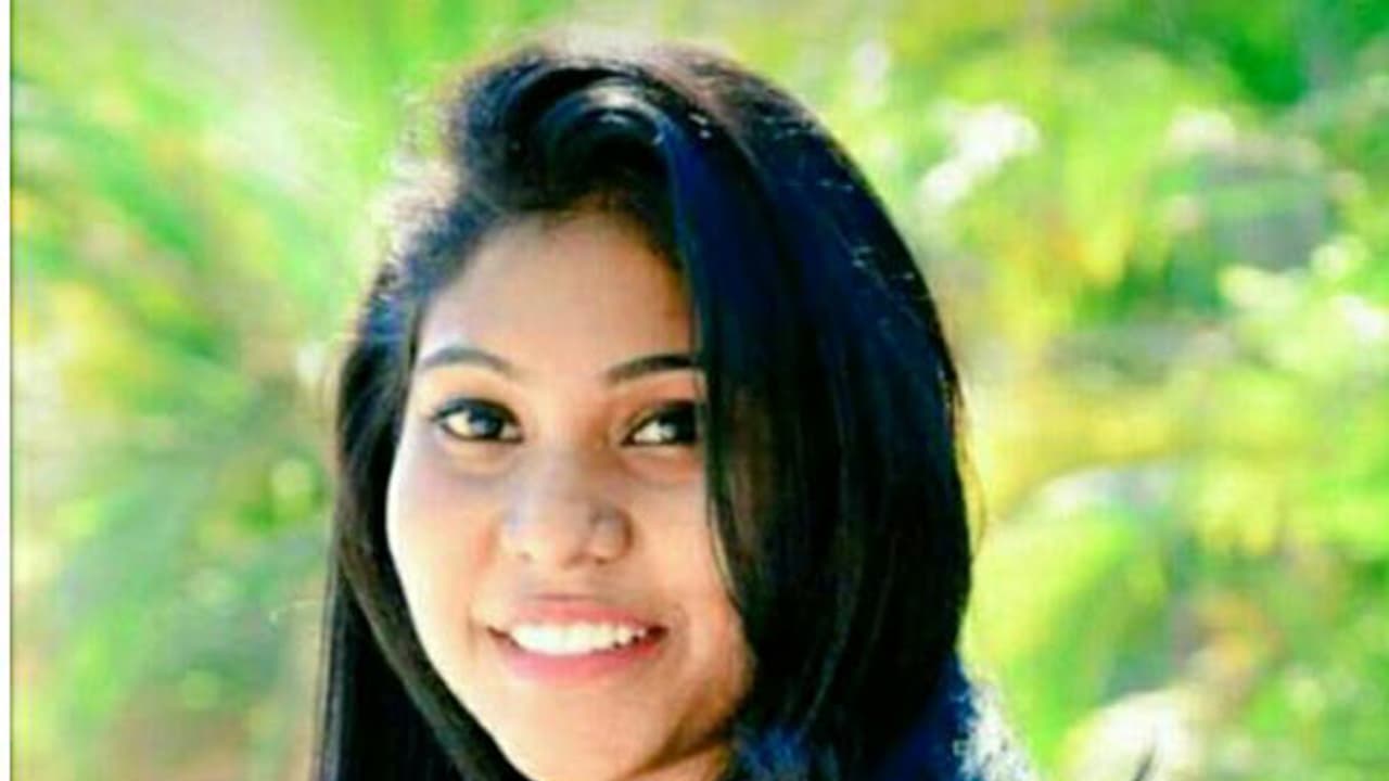 చెన్నైలో తెలుగమ్మాయి ఆత్మహత్య చెన్నైలో తెలుగమ్మాయి ఆత్మహత్య